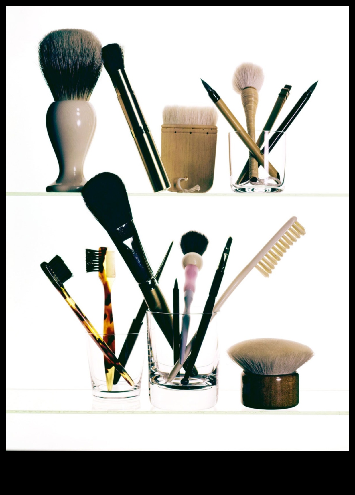 ניקוי כלי איפור מדריך לשמירה על היגיינה לעור בריא 2 ניקוי כלי איפור 101: שמירה על היגיינה לעור בריא